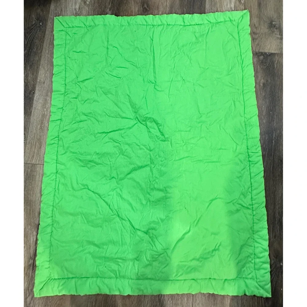 Vintage Handmade Baby Quilt Embroidered‎ Animal Patchwork Green 36x48 Nursery